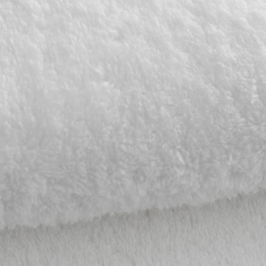 Wispy volume package at Love Sadé, Cosmetics ™ in College Park, MD